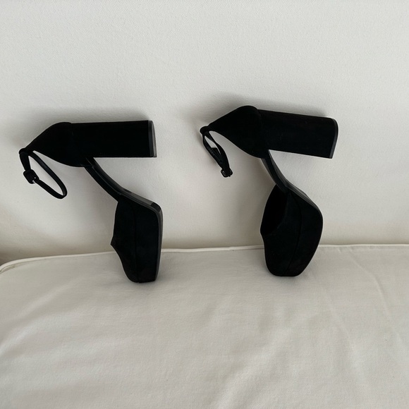 !! SOLD !! suede platform heels #partyshoes #platform #holidaystyle - Picture 7 of 7